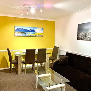  Apartment Excel 2 Bedrooms, Reception, Spacious